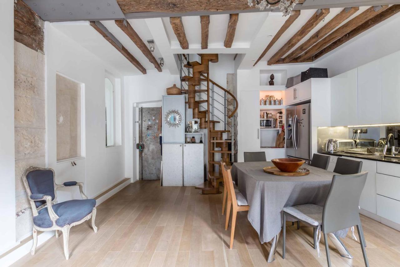 Apartmán Veeve - Artistic Excellence In The Marais Paříž Exteriér fotografie