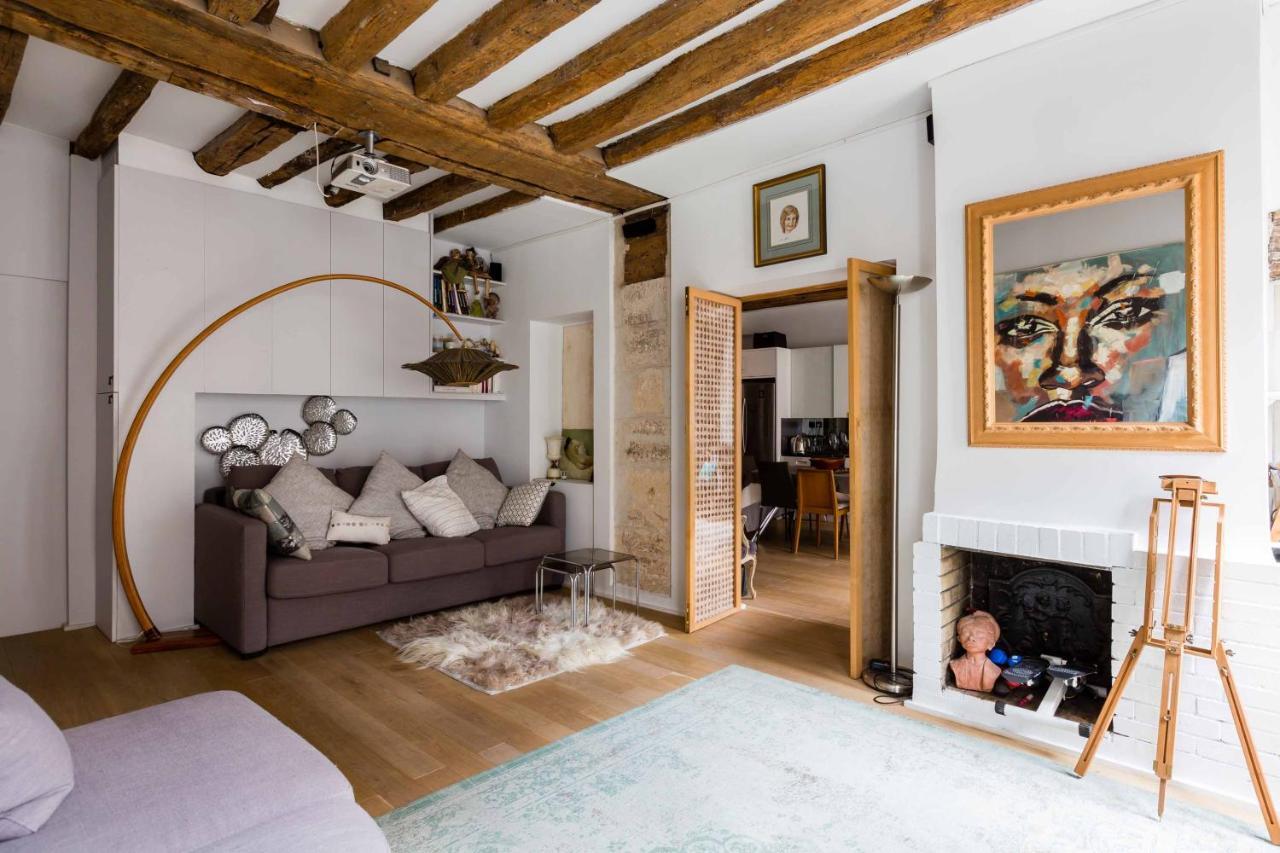 Apartmán Veeve - Artistic Excellence In The Marais Paříž Exteriér fotografie